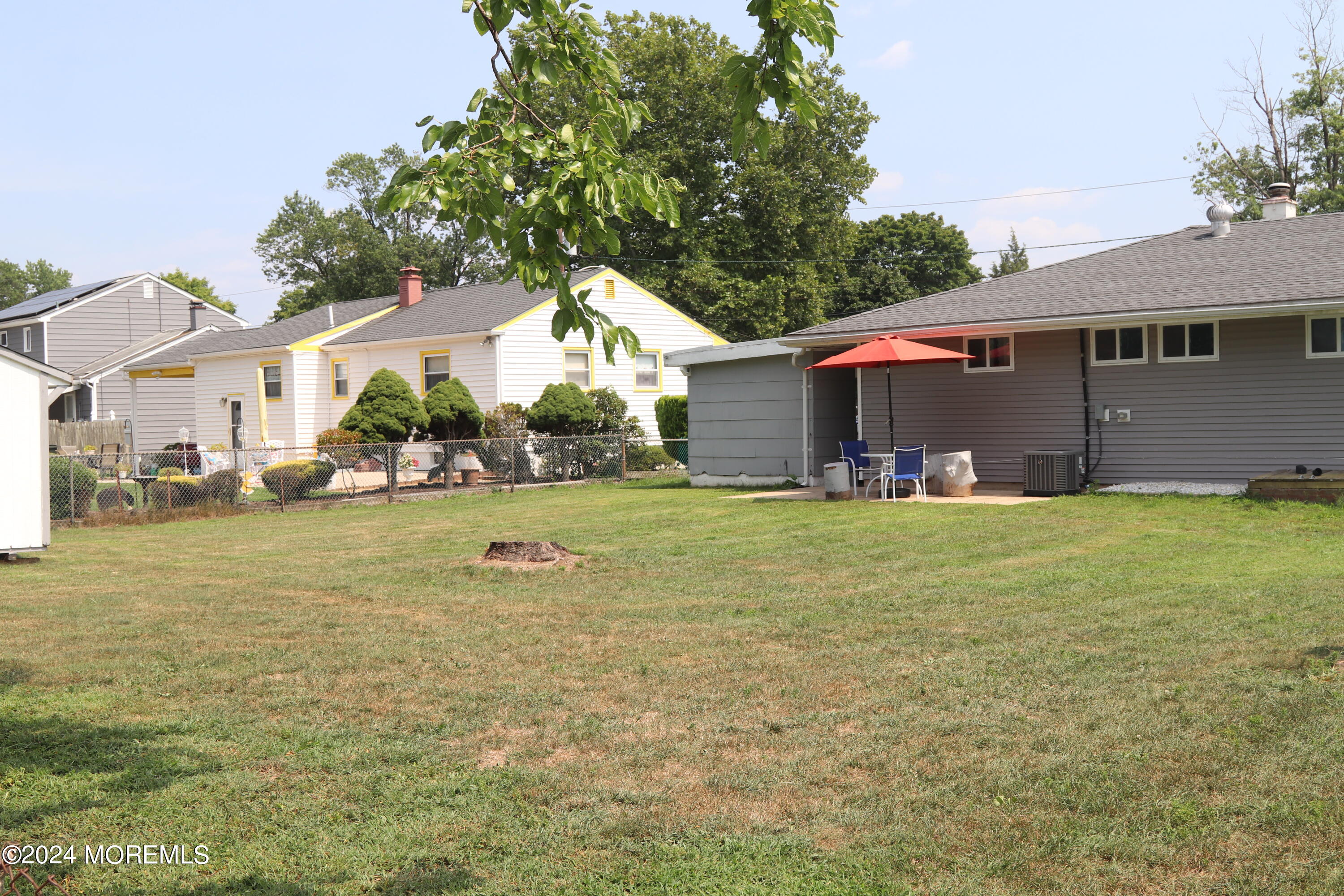 7 Latimer Way Burlington, NJ 08016 - Photo 3 of 31 IMG_5350