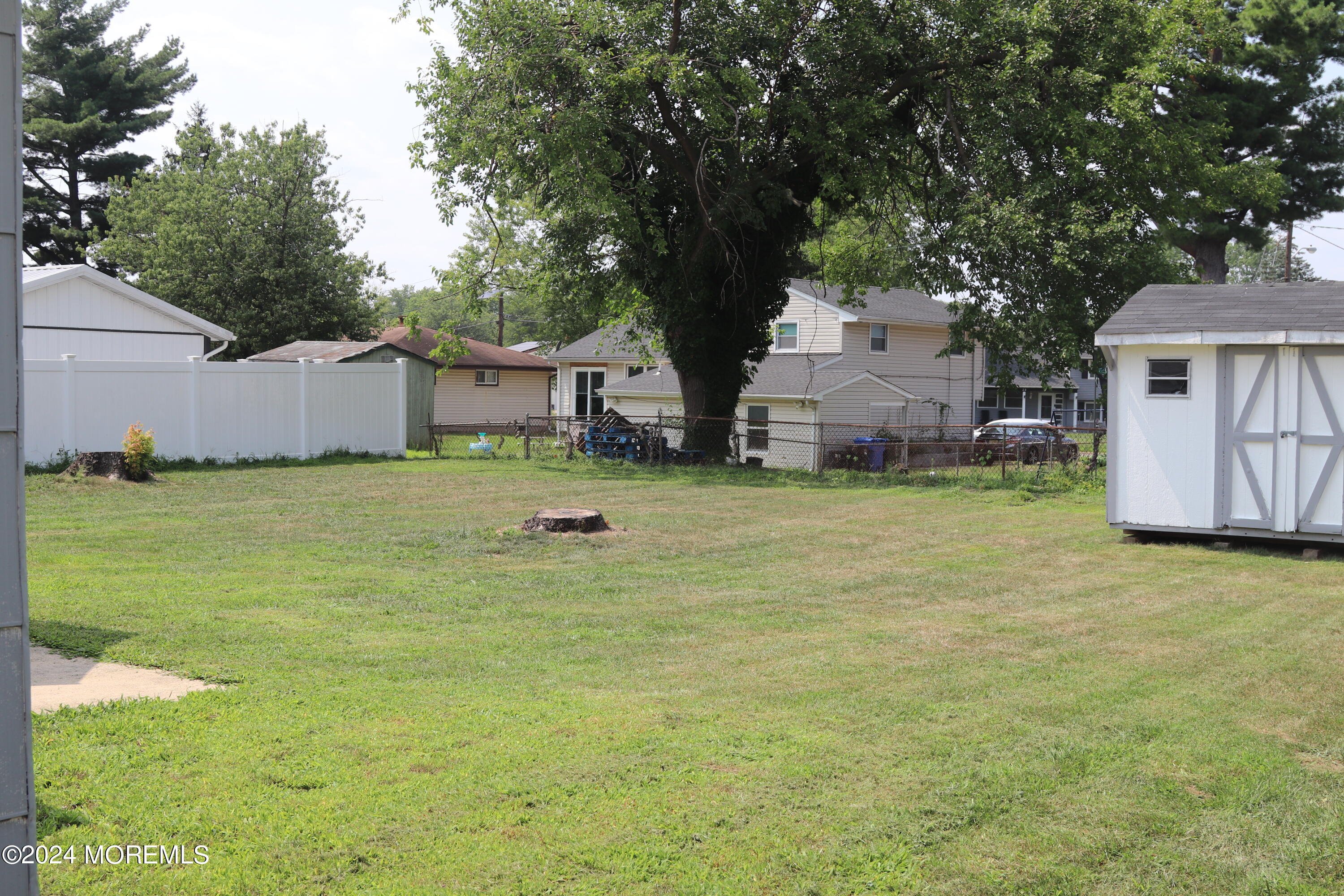 7 Latimer Way Burlington, NJ 08016 - Photo 7 of 31 IMG_5358