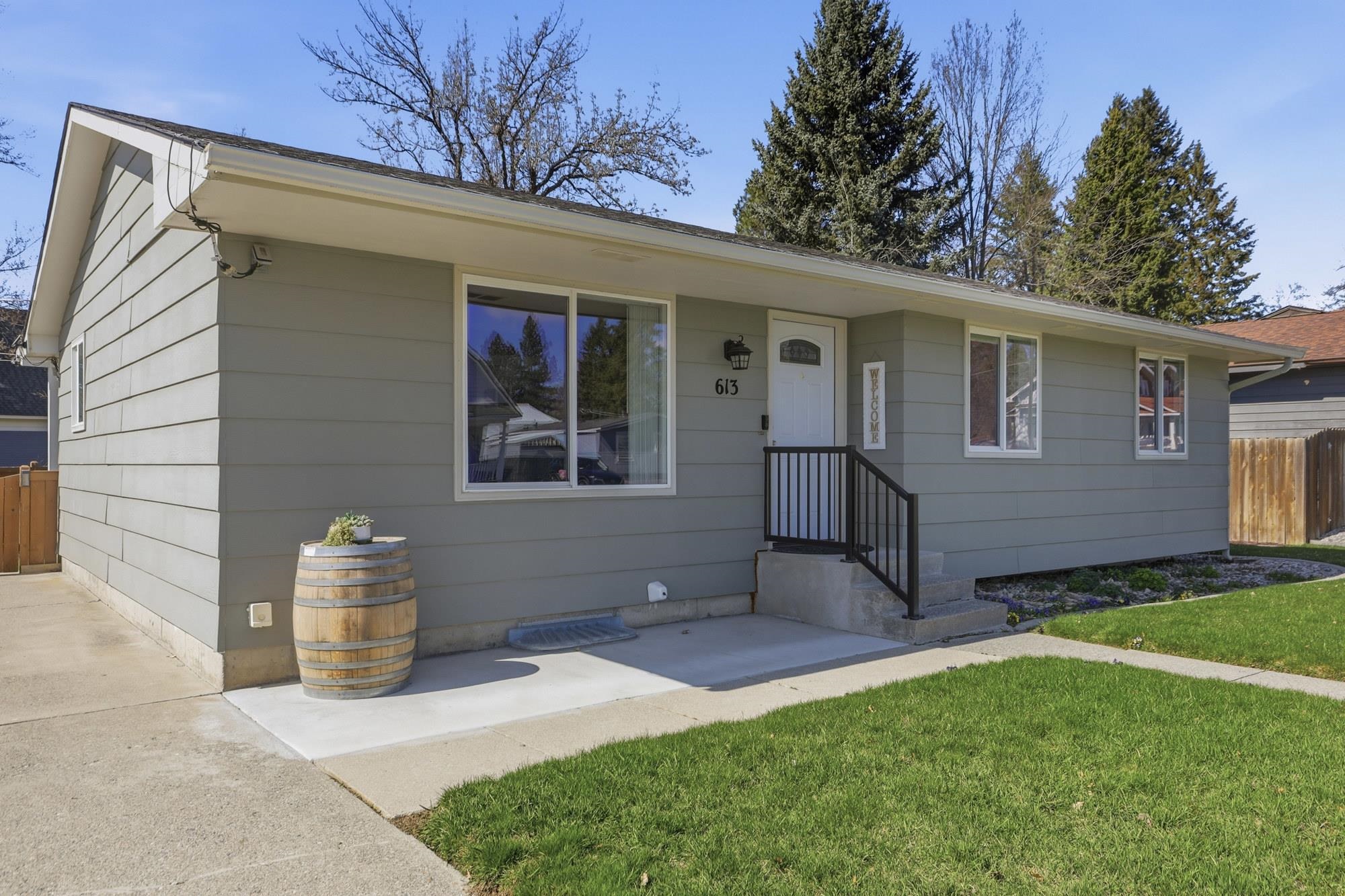 613 North Main Street Deer Park, WA 99006 - Photo 2 of 46