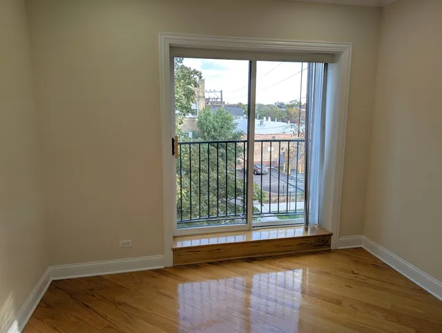 $1,899 | 4014 North Central Park Avenue, Unit 3E, Chicago, IL 60618