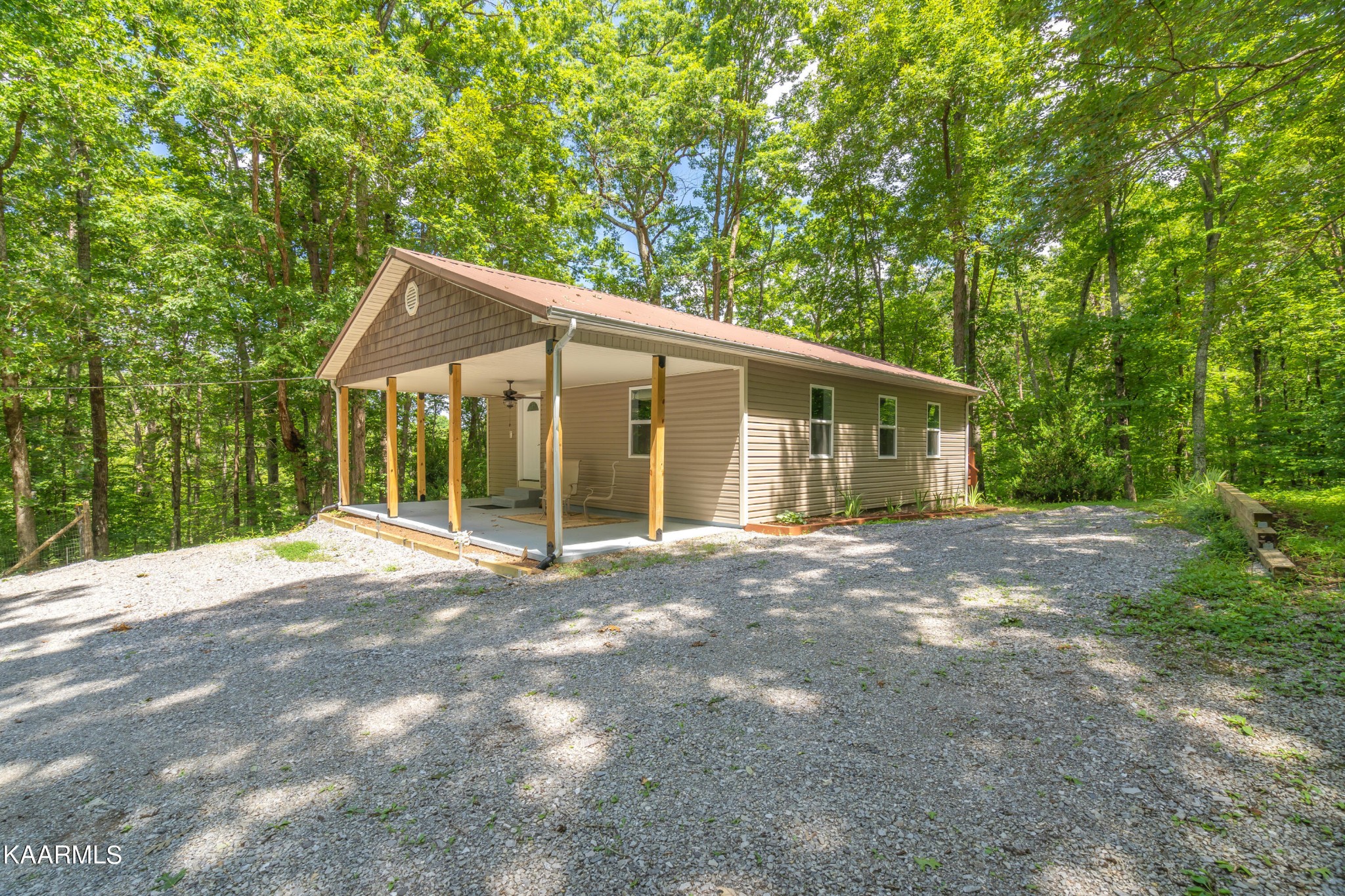590 Riden Road Greenback, TN 37742 - Photo 2 of 45 Gallery Image 2