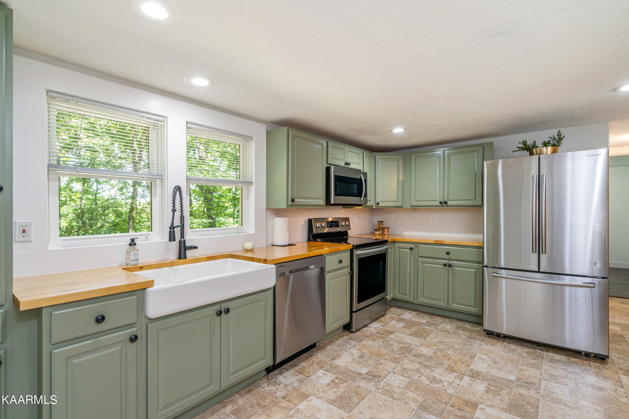 590 Riden Road Greenback, TN 37742 - Photo 8 of 45 Gallery Image 8