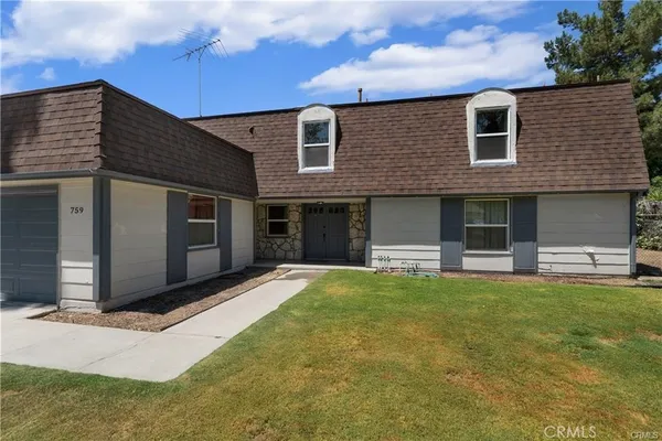 $6,500 | 759 Spruce Street, Riverside, CA 92507