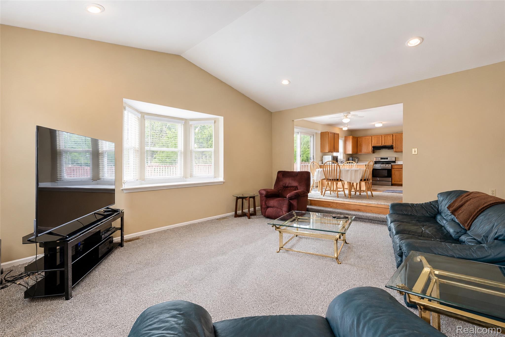 41585 Cherry Hill Road Canton, MI 48188 - Photo 22 of 43 B-41585 Cherry Hill Rd , canton-17.jpg