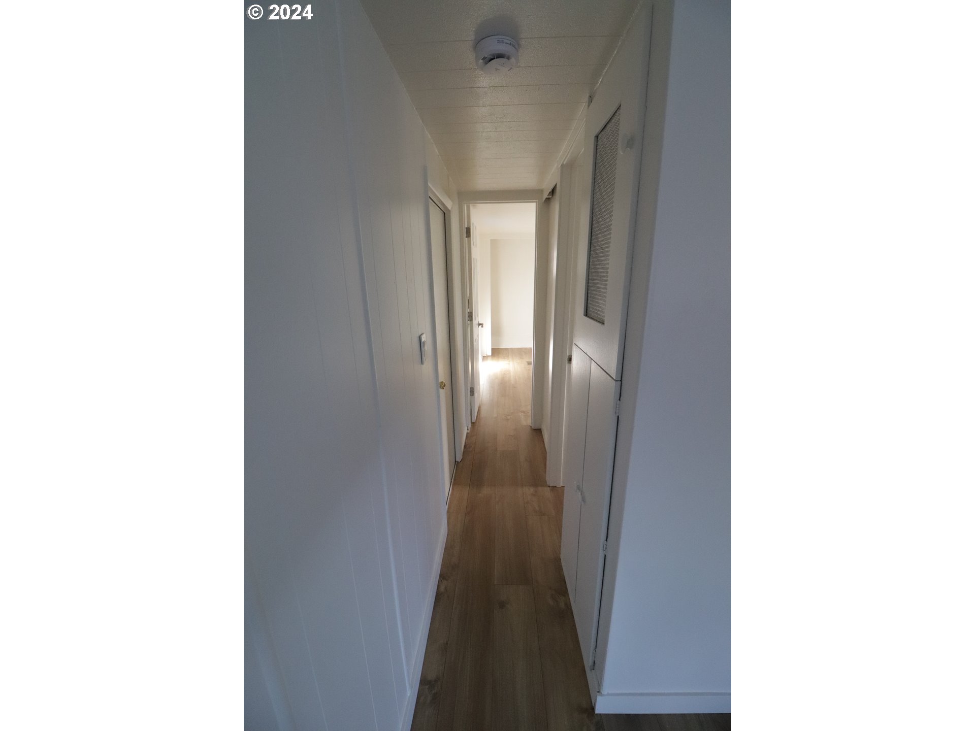 7635 Southeast Johnson Creek Boulevard Portland, OR 97206 - Photo 11 of 22