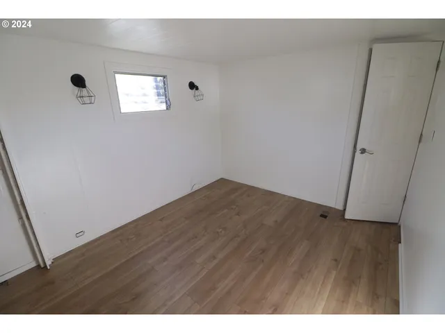 $30,900 | 7635 Southeast Johnson Creek Boulevard, Portland, OR 97206