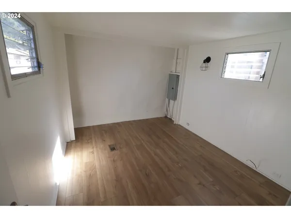 $29,400 | 7635 Southeast Johnson Creek Boulevard, Portland, OR 97206