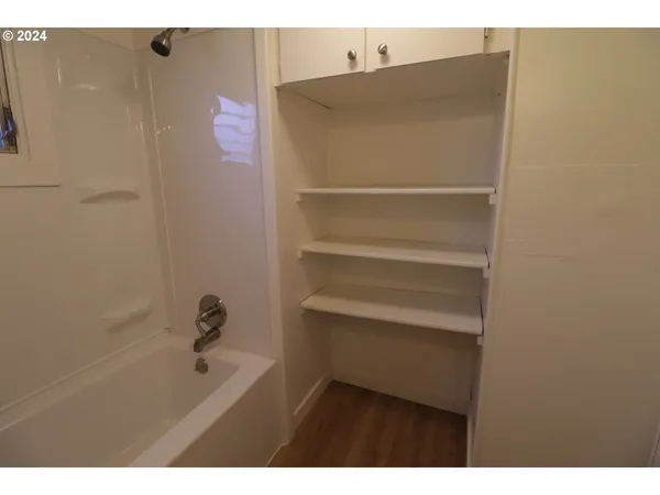 $29,400 | 7635 Southeast Johnson Creek Boulevard, Portland, OR 97206