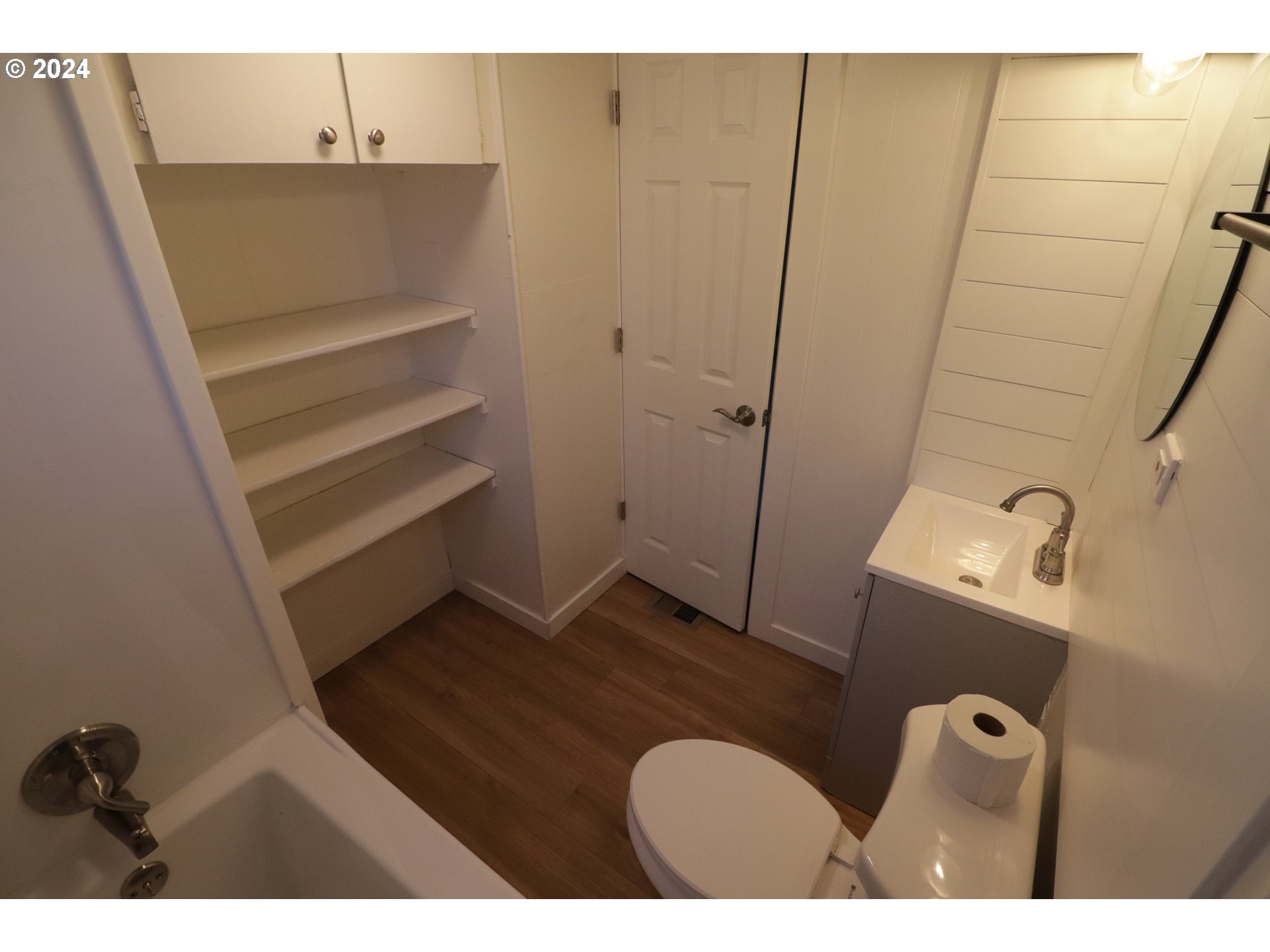 7635 Southeast Johnson Creek Boulevard Portland, OR 97206 - Photo 18 of 22