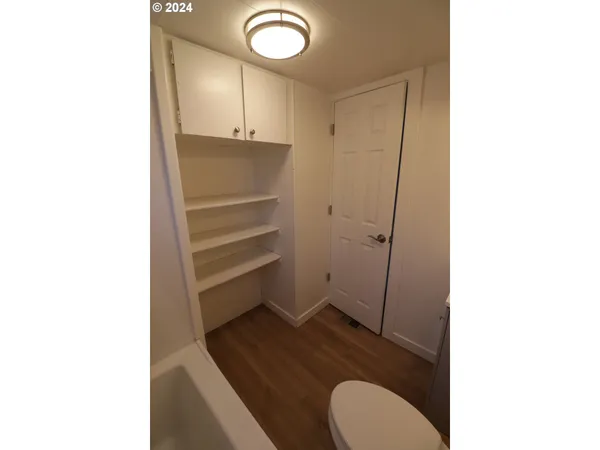 $29,400 | 7635 Southeast Johnson Creek Boulevard, Portland, OR 97206