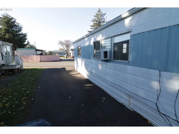 $29,400 | 7635 Southeast Johnson Creek Boulevard, Portland, OR 97206