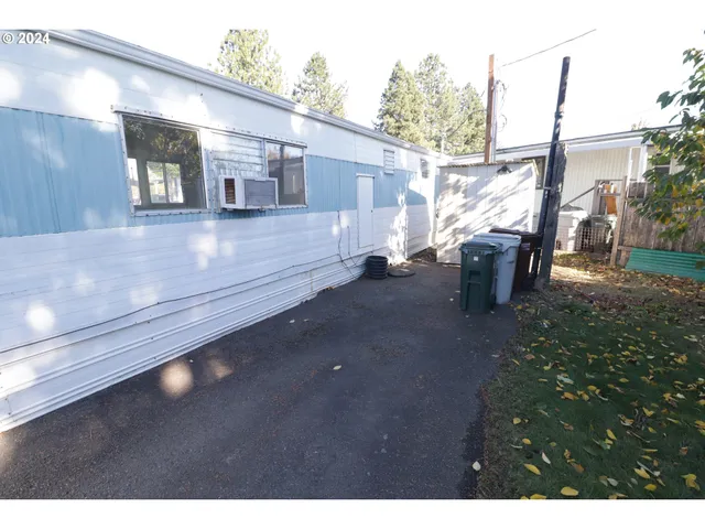 $30,900 | 7635 Southeast Johnson Creek Boulevard, Portland, OR 97206