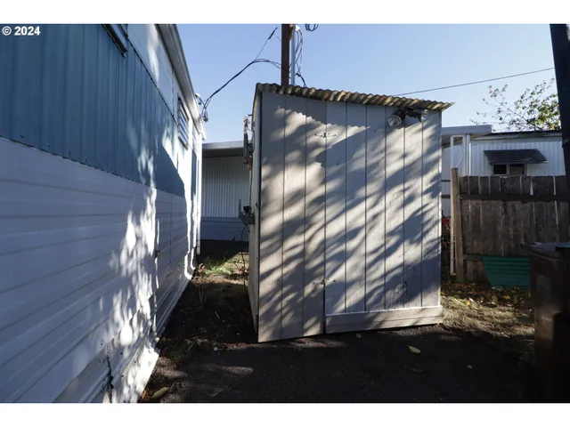 $30,900 | 7635 Southeast Johnson Creek Boulevard, Portland, OR 97206