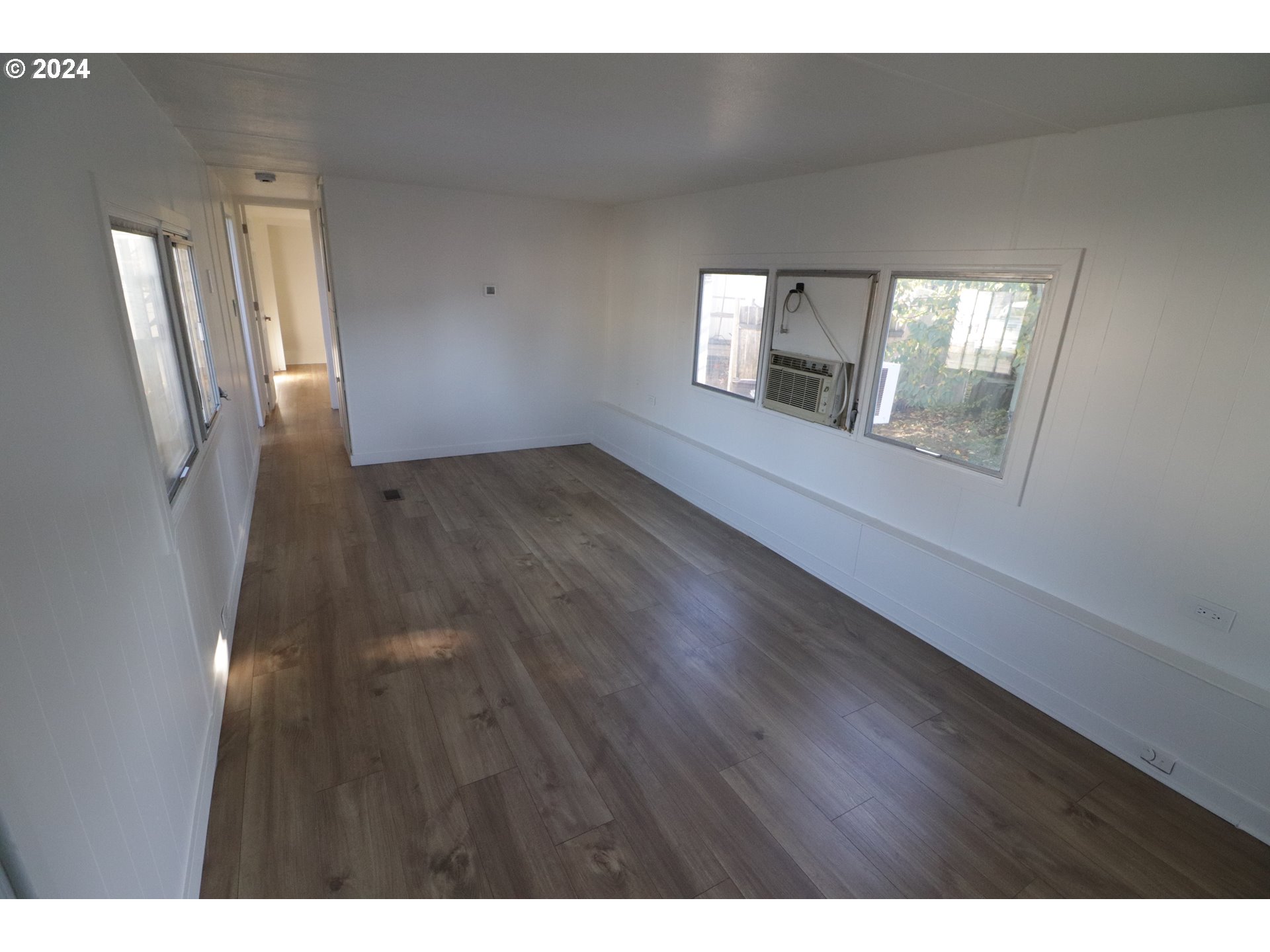 7635 Southeast Johnson Creek Boulevard Portland, OR 97206 - Photo 5 of 22