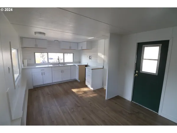 $29,400 | 7635 Southeast Johnson Creek Boulevard, Portland, OR 97206