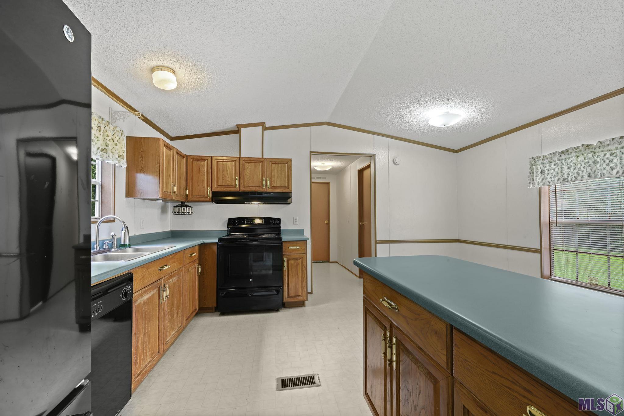2208 Violet Street Jackson, LA 70748 - Photo 4 of 13 Kitchen