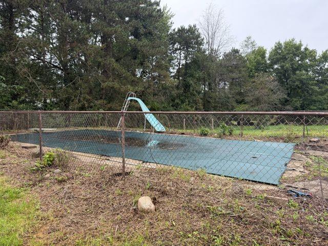 1656 Pulaski Mercer Road Mercer, PA 16137 - Photo 27 of 29 COVERED POOL