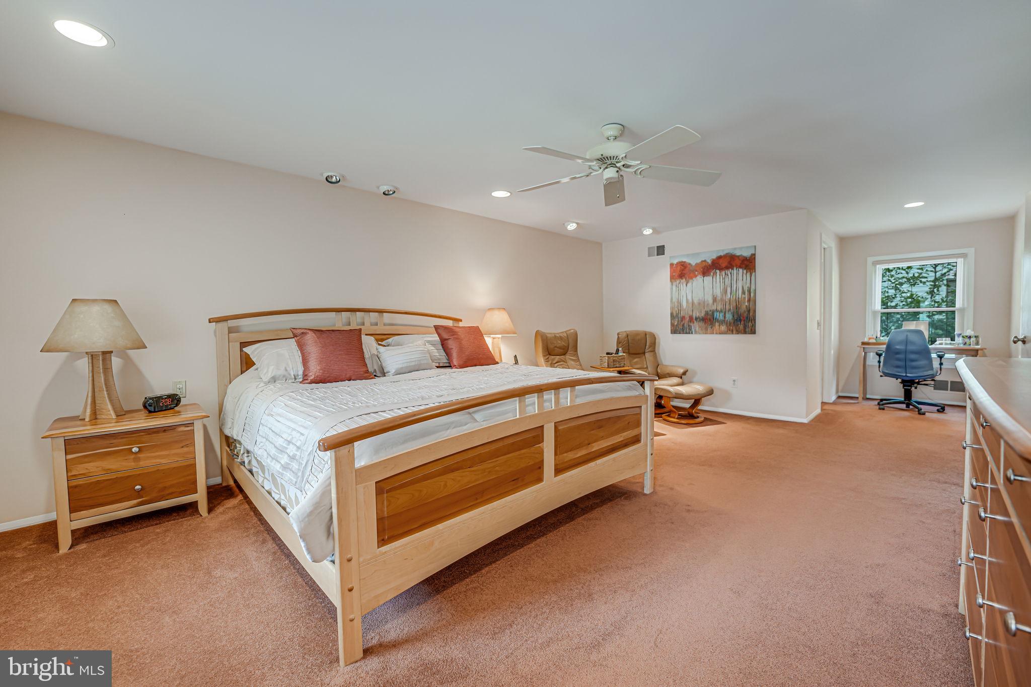 17 Lamp Post Court Potomac, MD 20854 - Photo 18 of 36