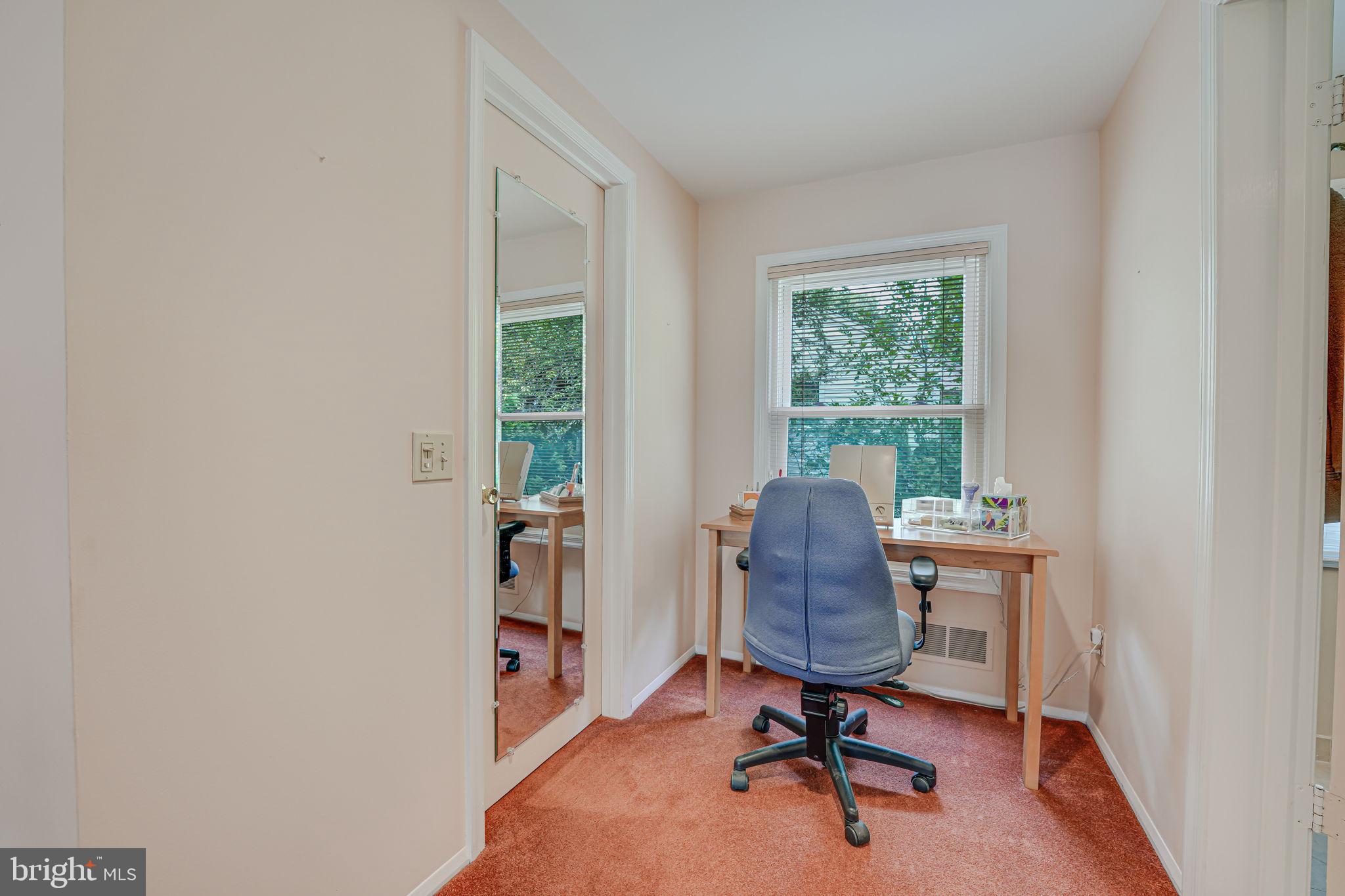 17 Lamp Post Court Potomac, MD 20854 - Photo 20 of 36