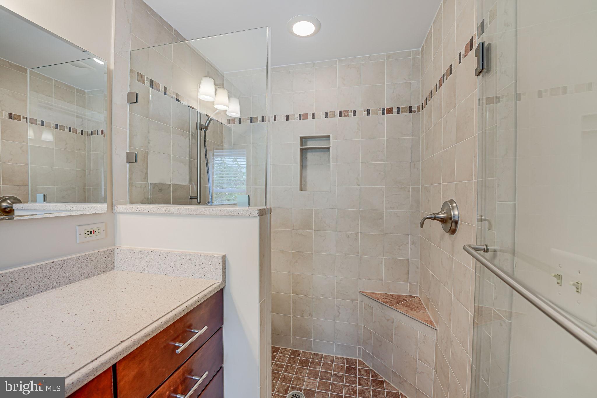 17 Lamp Post Court Potomac, MD 20854 - Photo 22 of 36