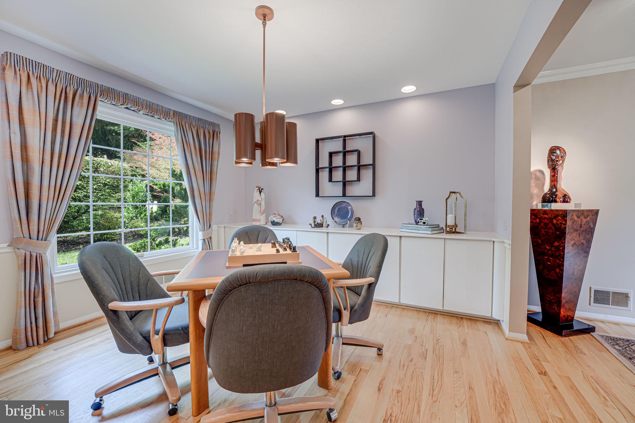 17 Lamp Post Court Potomac, MD 20854 - Photo 10 of 36