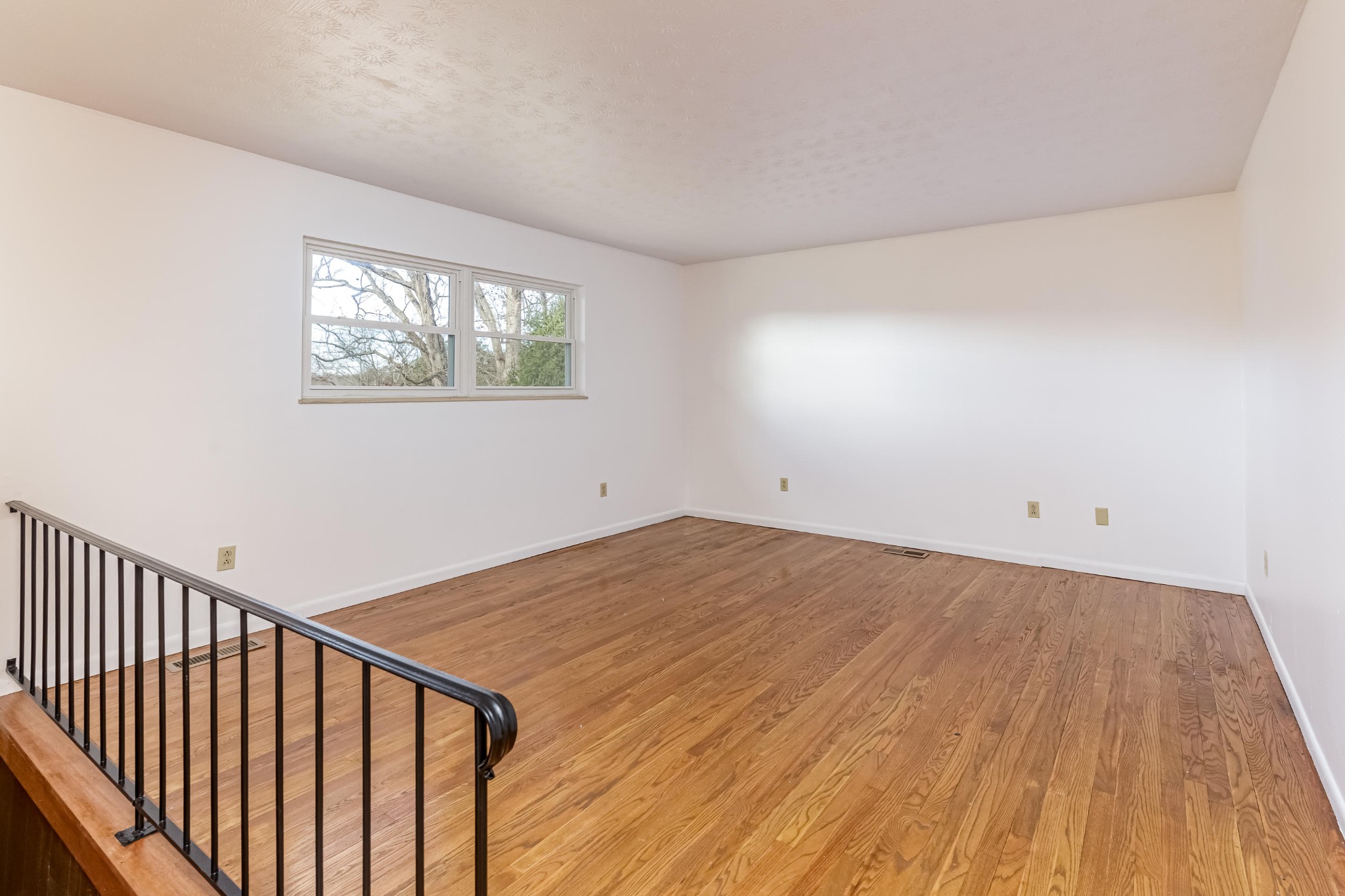 736 Knight Road Knoxville, TN 37920 - Photo 3 of 12 Gallery Image 3