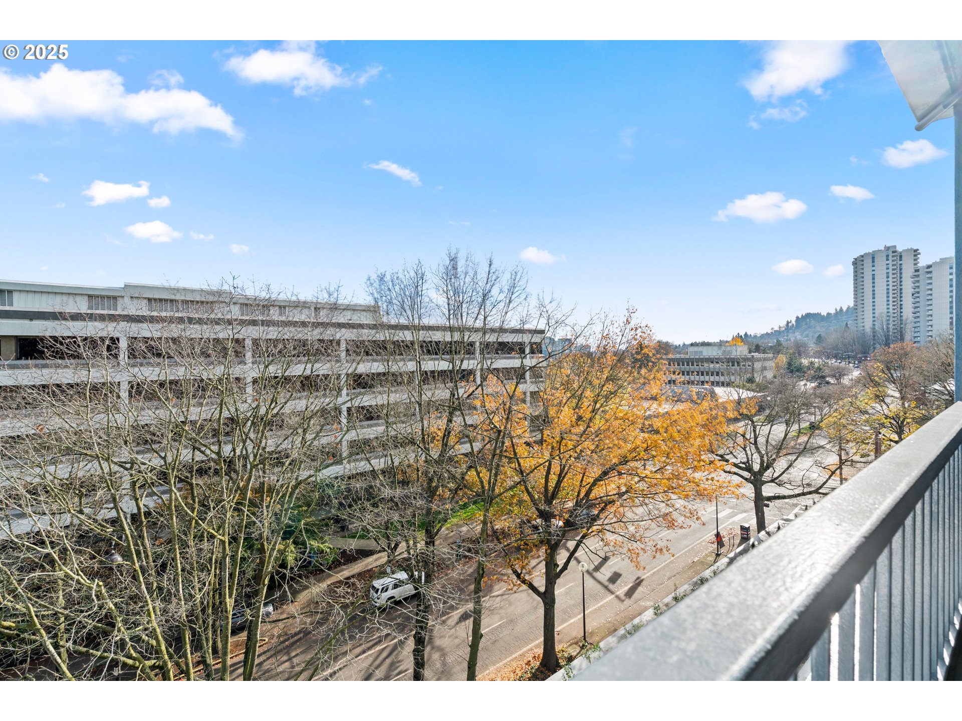 111 Southwest Harrison Street, Unit 5F Portland, OR 97201 - Photo 20 of 34 Laundry