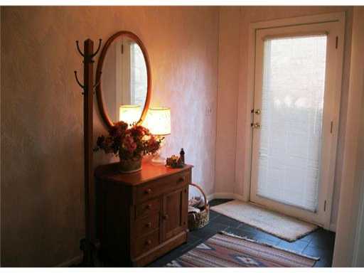 280 Shore Road, Unit 280D Westerly, RI 02891 - Photo 5 of 25 Entry.