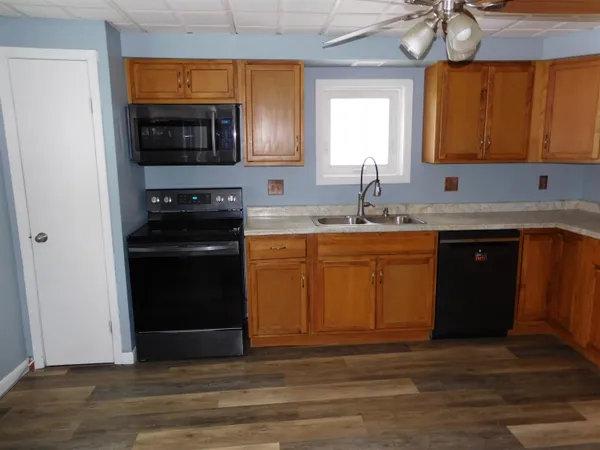 $219,900 | 10969 Brigham Avenue, Blue Mounds, WI 53517