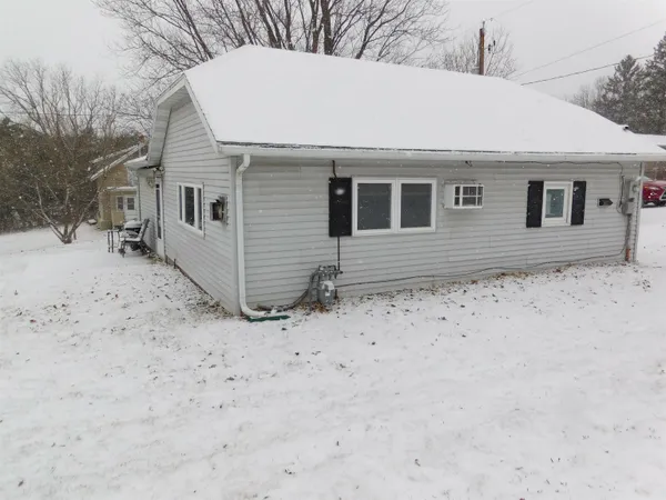 $219,900 | 10969 Brigham Avenue, Blue Mounds, WI 53517