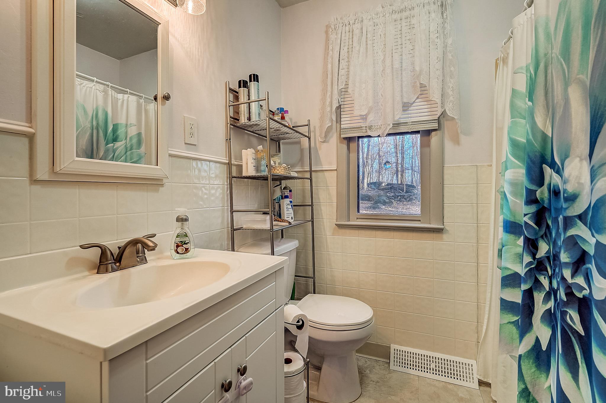 256 Hill Road Green Lane, PA 18054 - Photo 14 of 46