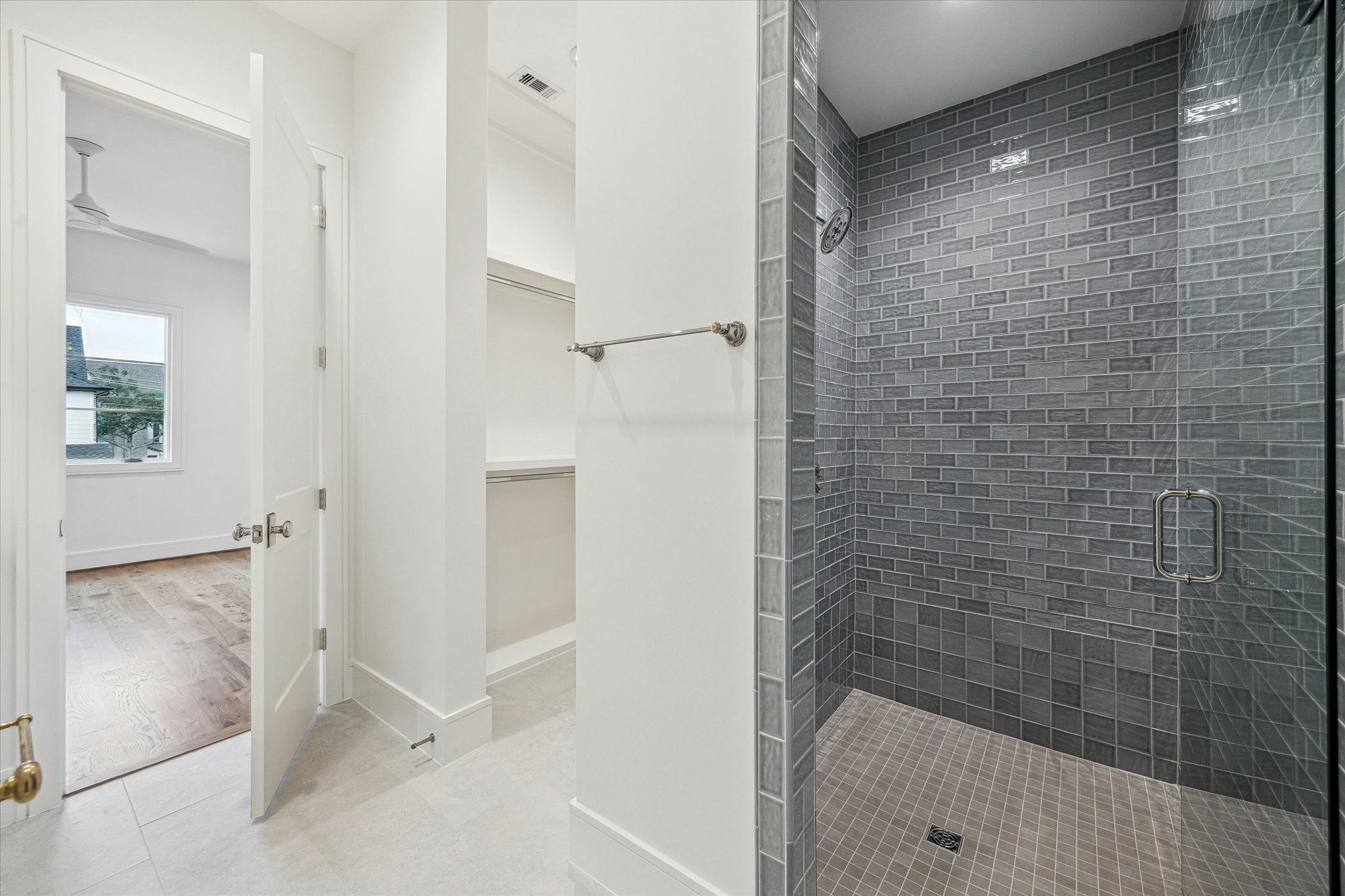 13023 Taylorcrest Road Houston, TX 77079 - Photo 43 of 49 a bathroom with a shower