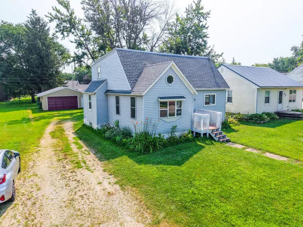 $169,900 | 412 Main Street North, Grand Meadow, MN 55936
