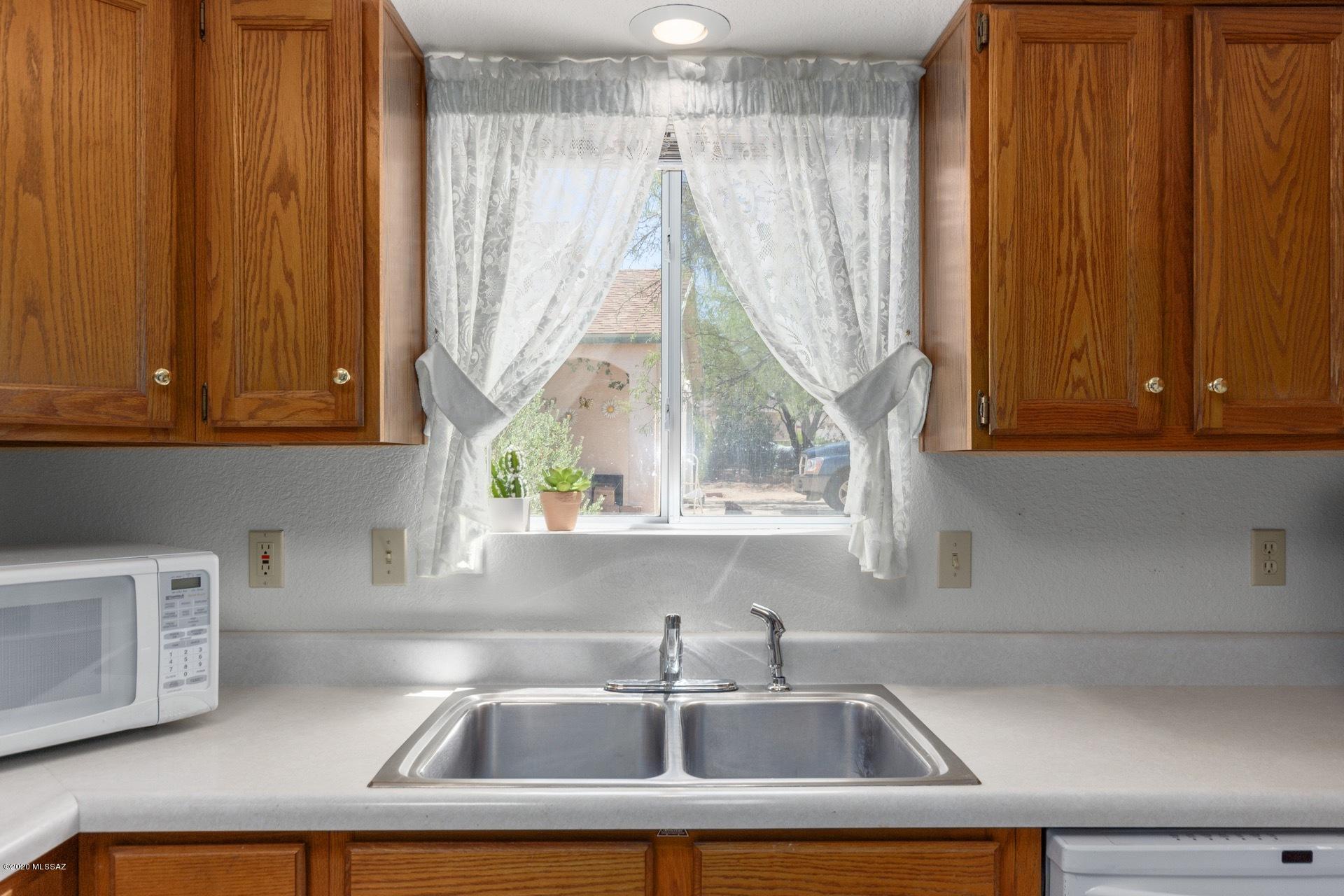 142 West Forrest Feezor Street Corona de Tucson, AZ 85641 - Photo 13 of 40