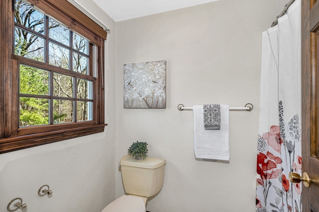 58 Jefferson Road Winchester, MA 01890 - Photo 21 of 37