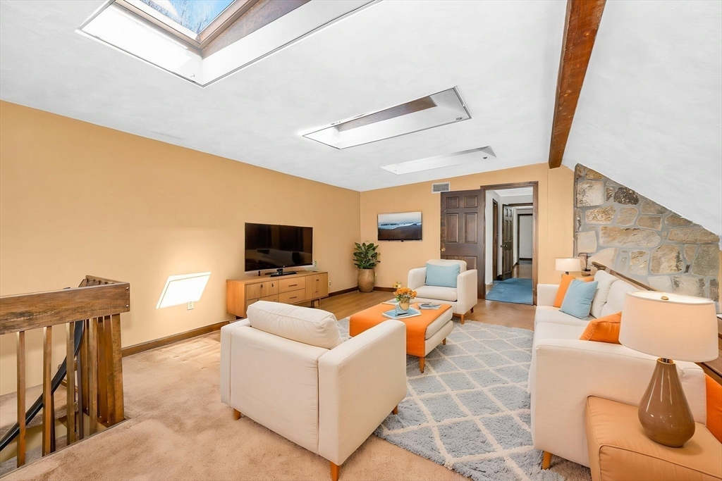 58 Jefferson Road Winchester, MA 01890 - Photo 22 of 37