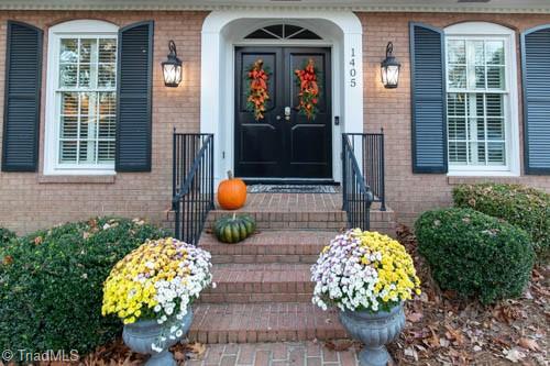 1405 Lyndhurst Drive High Point, NC 27262 - Photo 2 of 41 Welcome Home