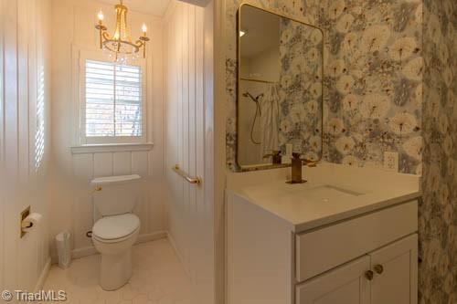 1405 Lyndhurst Drive High Point, NC 27262 - Photo 26 of 41 Full Bath Main Level