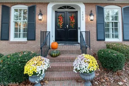$424,999 | 1405 Lyndhurst Drive, High Point, NC 27262