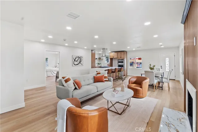 $1,280,000 | 1421 East Norwood Place, Alhambra, CA 91801