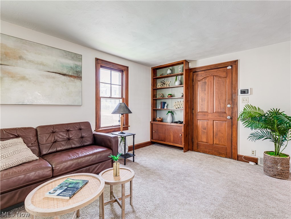 377 East Wilbeth Road Akron, OH 44301 - Photo 5 of 25 View of carpeted living room
