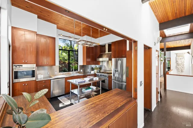 $4,795,000 | 11 Crest Road, Belvedere, CA 94920