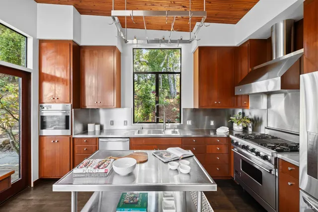 $4,795,000 | 11 Crest Road, Belvedere, CA 94920