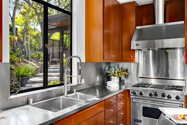 $4,795,000 | 11 Crest Road, Belvedere, CA 94920