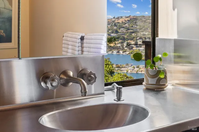 $4,795,000 | 11 Crest Road, Belvedere, CA 94920