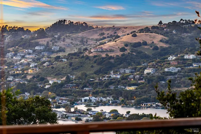 $4,795,000 | 11 Crest Road, Belvedere, CA 94920