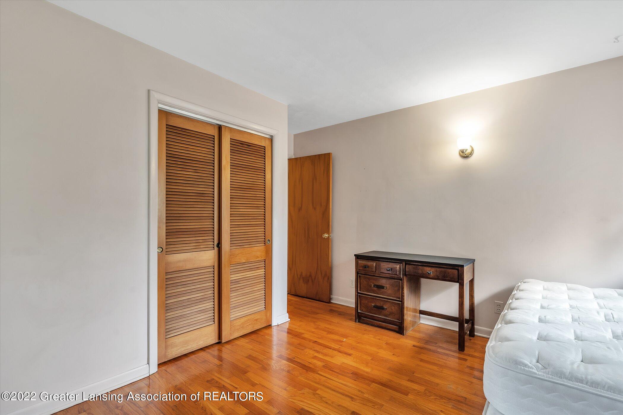 2113 Byrnes Road Lansing, MI 48906 - Photo 14 of 28 20-2113-Brynes-Rd-WindowStill-Real-Estat