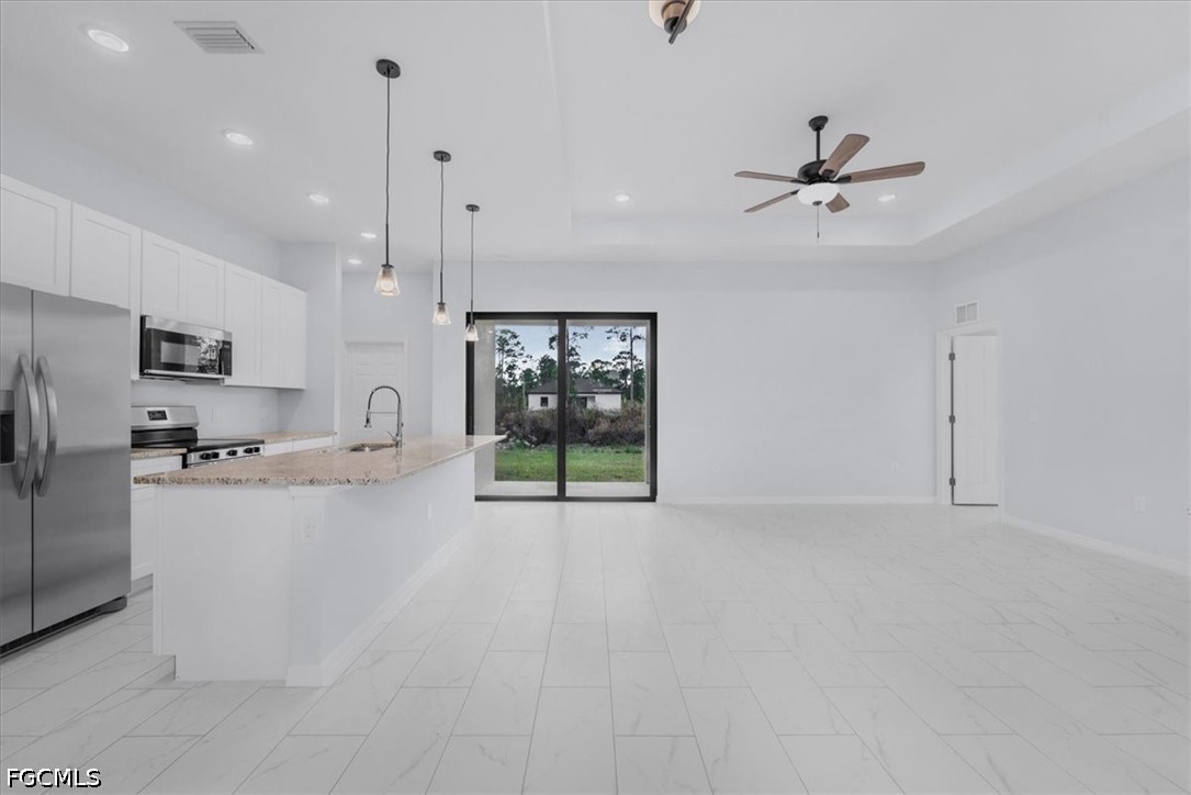 754 Genoa Avenue South Lehigh Acres, FL 33974 - Photo 3 of 34