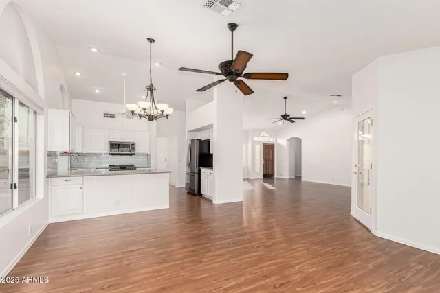 $439,000 | 18853 North 89th Lane, Peoria, AZ 85382