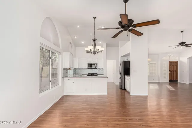 $439,000 | 18853 North 89th Lane, Peoria, AZ 85382